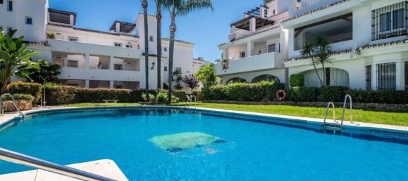 Ático de 2 dormitorios en Marbella, Spain No. 180751 6