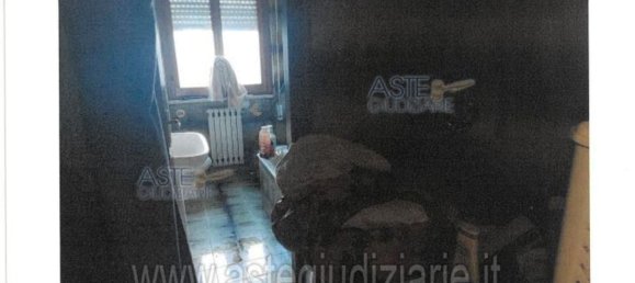 6 rooms Apartment in Sant'Omero, Italy No. 94950 8