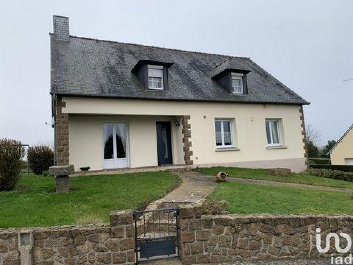 6 bedrooms House in Vire, France No. 29411
