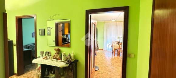 Apartamento de 2 habitaciónes en Corsico, Italy No. 59522 7