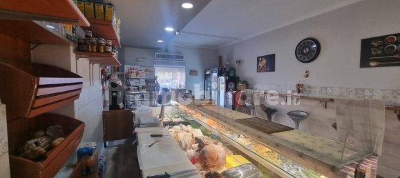 1غرفة عقار تجاري في Pozzuoli, Italy رقم 333824 7