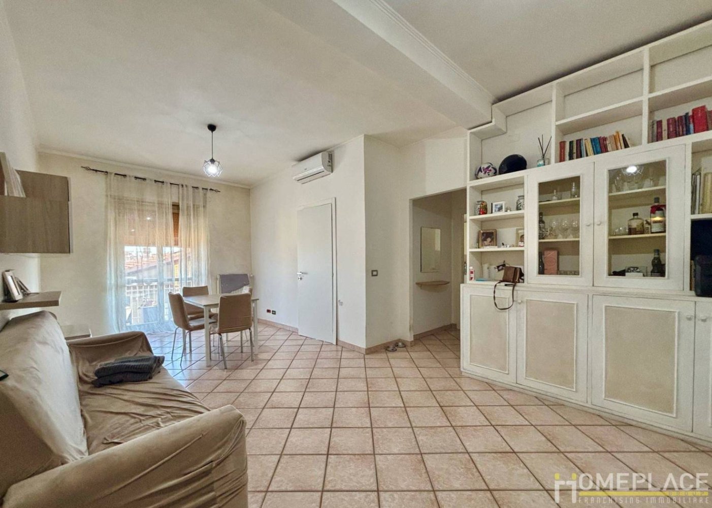 3 bedrooms Apartment in Rome, Italy No. 273330