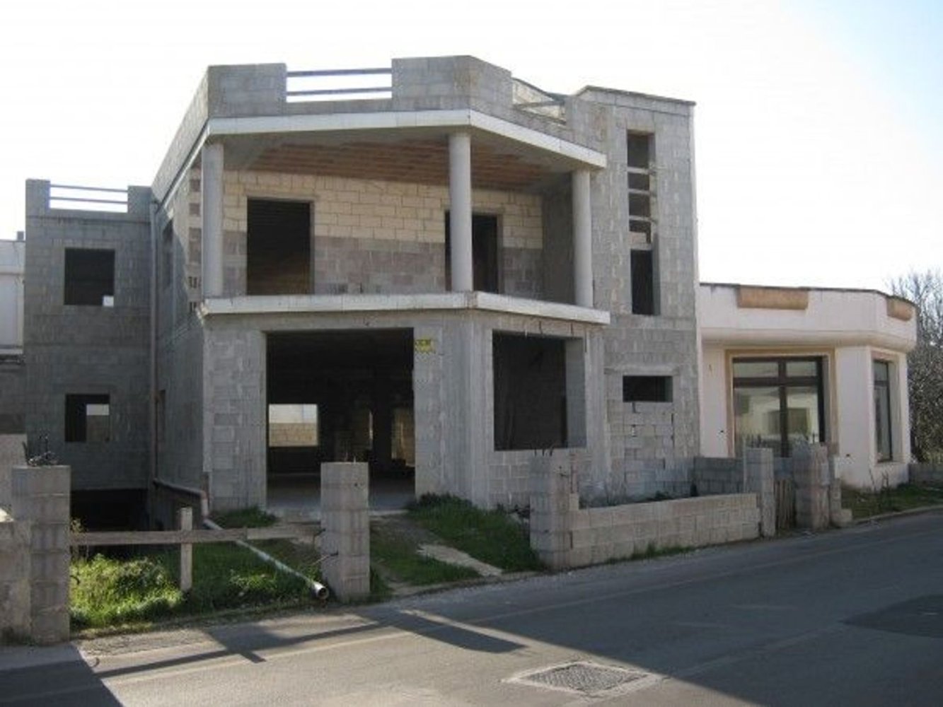 4غرفة عقار تجاري في Patù, Italy رقم 172281