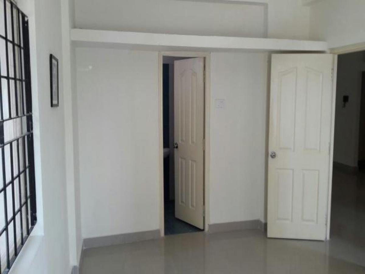 4 bedrooms House in Hyderabad, India No. 44077