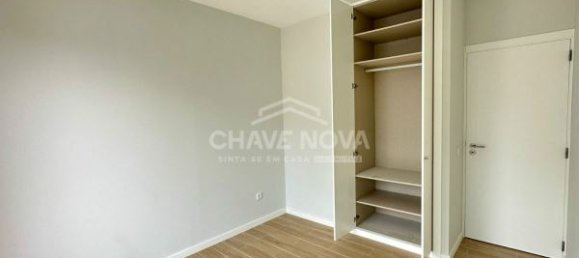 3 Schlafzimmer Wohnung in Porto, Portugal, Nr. 11451 4