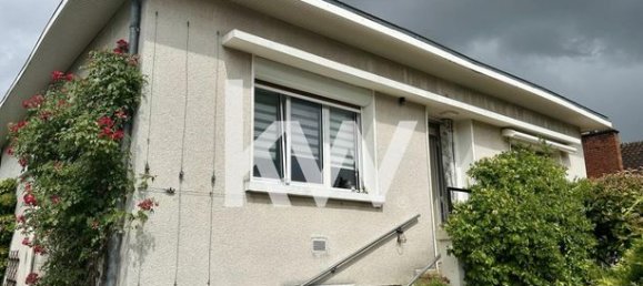 Casa de 3 dormitorios en Saint-Junien, France No. 304418 2