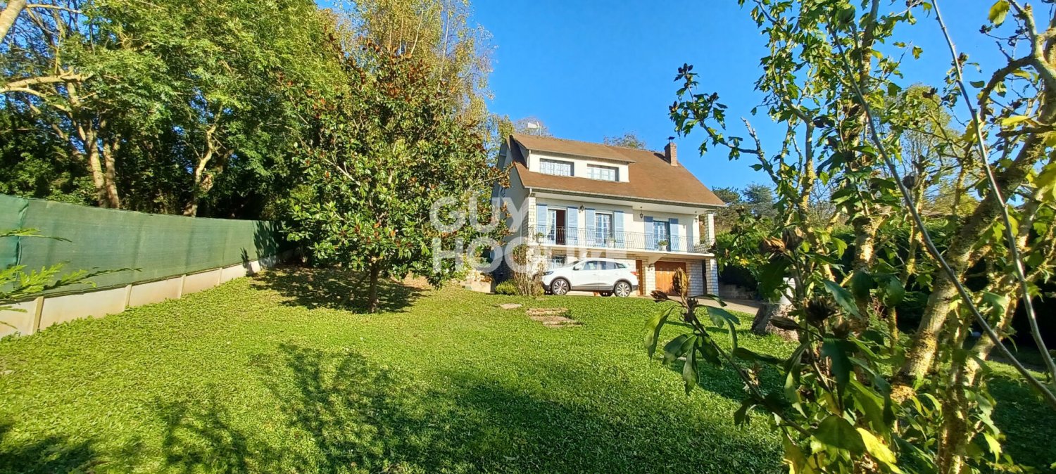 3 bedrooms House in Pierres, France No. 225786