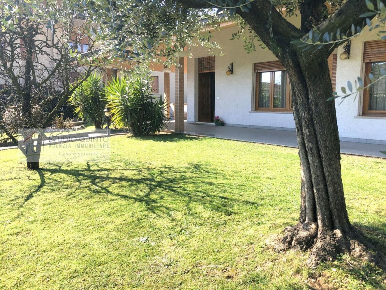 5 rooms Villa in Quinto di Treviso, Italy No. 298472