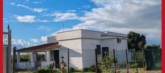 5 bedrooms Apartment in Ardea, Italy No. 334042 9