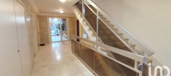 3 bedrooms Apartment in Reims, France No. 258772 9