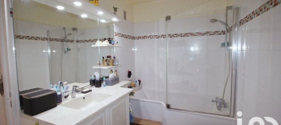 3 bedrooms Apartment in Reims, France No. 258772 8