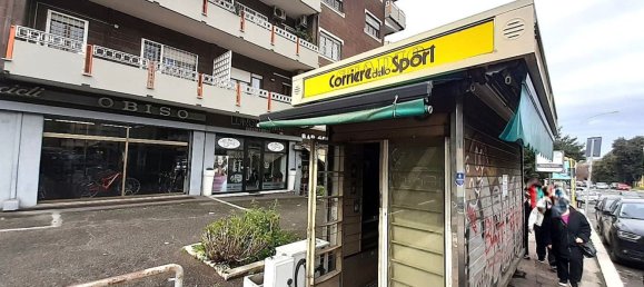 12m² Commercial property in Rome, Italy No. 21714 7