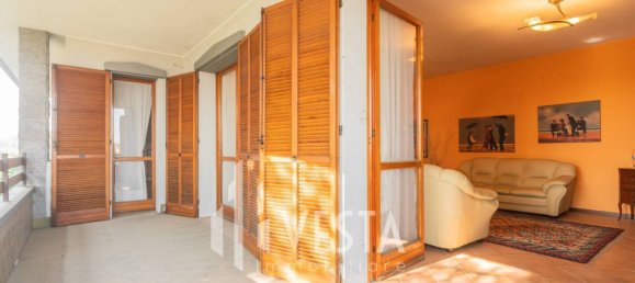 3 bedrooms Apartment in Osnago, Italy No. 360837 10