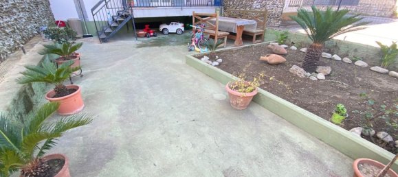 4 rooms Apartment in Giugliano in Campania, Italy No. 31573 3