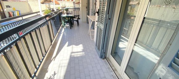 4 rooms Apartment in Giugliano in Campania, Italy No. 31573 10