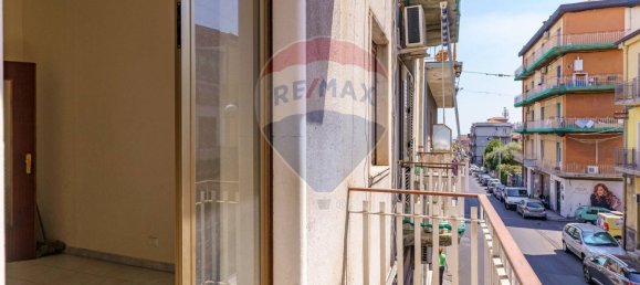 2 bedrooms Apartment in Catania, Italy No. 356175 8