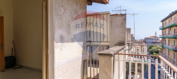 2 bedrooms Apartment in Catania, Italy No. 356175 4