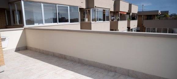 8 Schlafzimmer Penthouse in Livorno, Italy, Nr. 352311 44