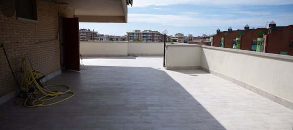 8 Schlafzimmer Penthouse in Livorno, Italy, Nr. 352311 41