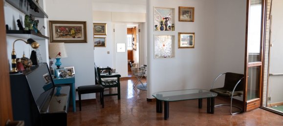 8 Schlafzimmer Penthouse in Livorno, Italy, Nr. 352311 11