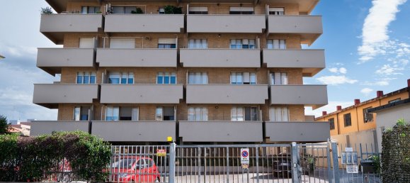 8 Schlafzimmer Penthouse in Livorno, Italy, Nr. 352311 2