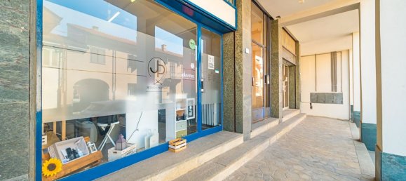 45m² Commercial property in Lagnasco, Italy No. 10021 12
