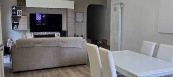 1 bedroom Apartment in Rome, Italy No. 307090 2