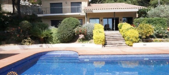 5 bedrooms Villa in Cabrils, Spain No. 27 4