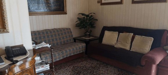 Villa de 19 habitaciónes en Muggiò, Italy No. 3675 5