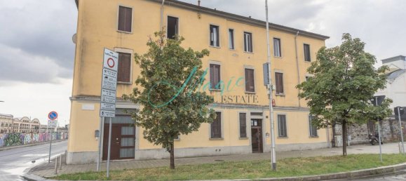 1 bedroom Apartment in Milan, Italy No. 262892 20