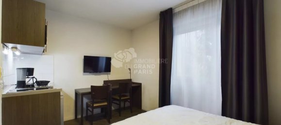 Studio in Nogent-sur-Marne, France No. 163534 5