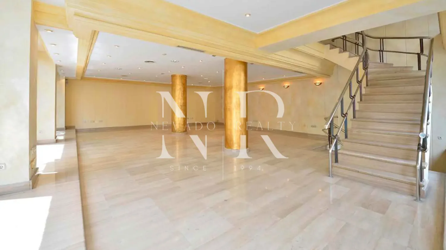 375m² Commercial property in Marbella, Spain No. 109813