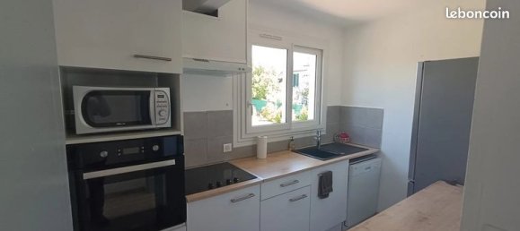 2 bedrooms House in Auxerre, France No. 302212 5