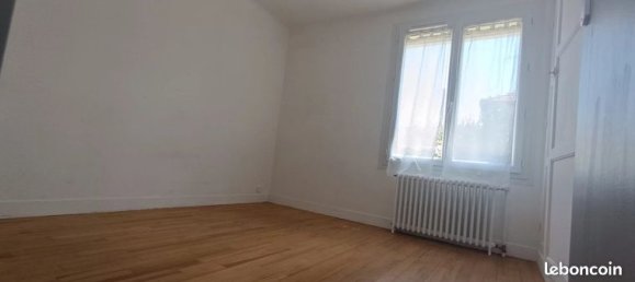 2 bedrooms House in Auxerre, France No. 302212 7