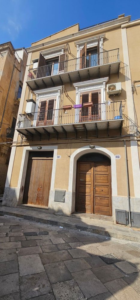 3-Zimmer Wohnung in Palermo, Italy, Nr. 83604