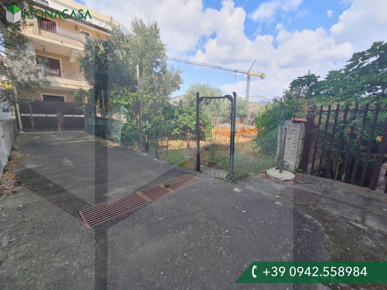 Terreno en Santa Teresa di Riva, Italy 482 m² No. 27966