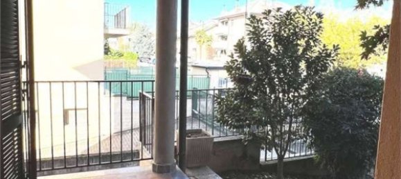 3 rooms Villa in Siziano, Italy No. 3305 4