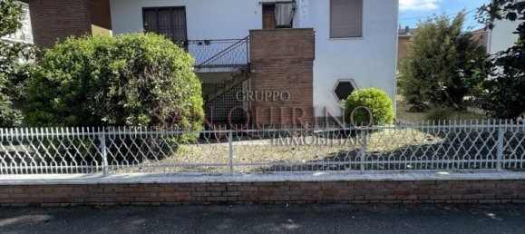 Villa de 4 divisões em Mirandola, Italy N.º 69588 3