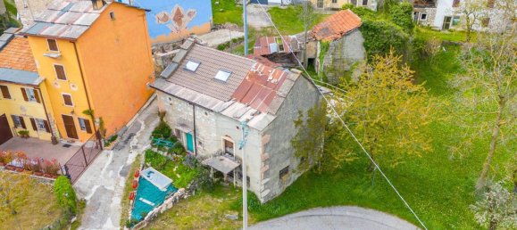 2 rooms House in Roveré Veronese, Italy No. 159035 7