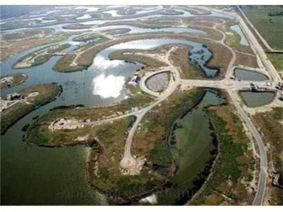  Land in Escobar, Argentina No. 122166