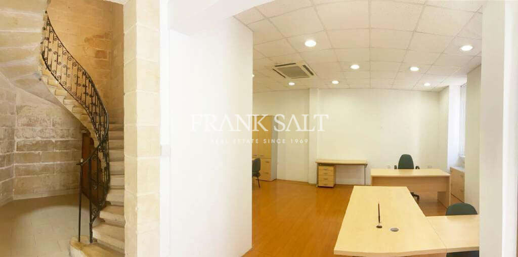 32m² Office in Marsa, Malta No. 12371