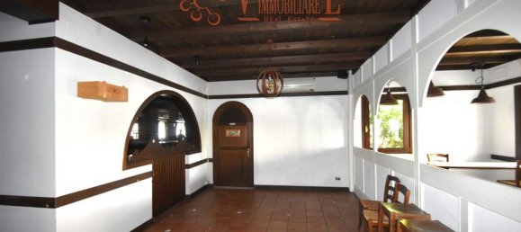 430m² Commercial property in Mirano, Italy No. 117013 12