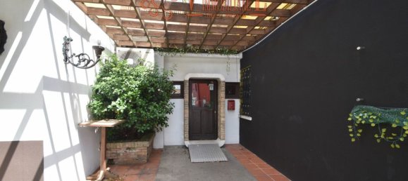 430m² Commercial property in Mirano, Italy No. 117013 10