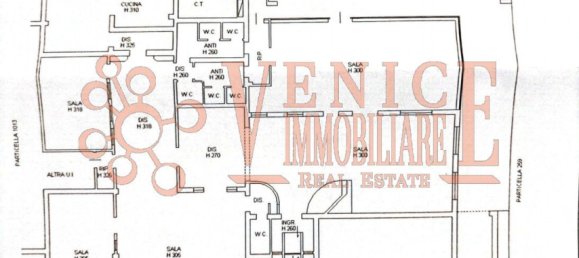 430m² Commercial property in Mirano, Italy No. 117013 2