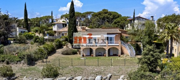 Villa de 5 dormitorios en Sant Feliu de Guíxols, Spain No. 13306 2