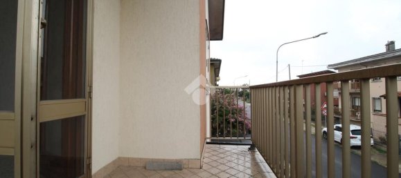 Villa de 7 habitaciónes en Suzzara, Italy No. 338427 10