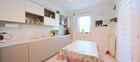 2 Schlafzimmer Wohnung in Taranto, Italy, Nr. 291357 9