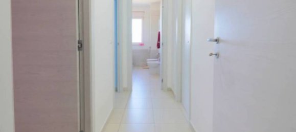2 Schlafzimmer Wohnung in Taranto, Italy, Nr. 291357 11