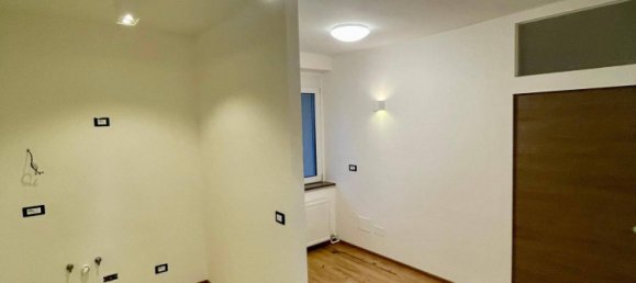 3 rooms Apartment in Innsbruck-Stadt, Austria No. 233389 3