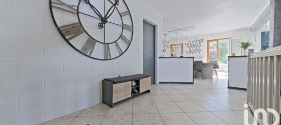 4 bedrooms House in Jura, France No. 316670 2